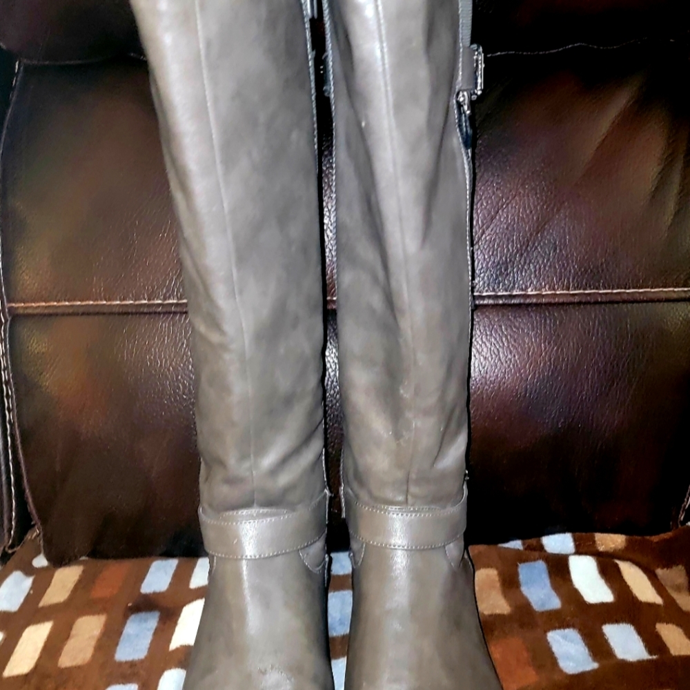 COPY - Gray Women's Wide Calf boots 9W